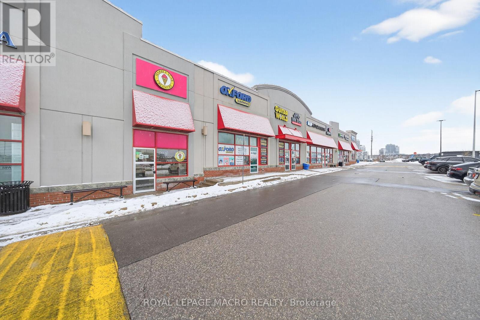D9 - 380 Dundas Street E Property Photo 15