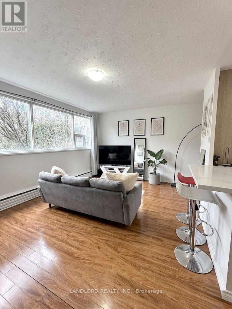 1 - 140 Springhurst Avenue Property Photo 4