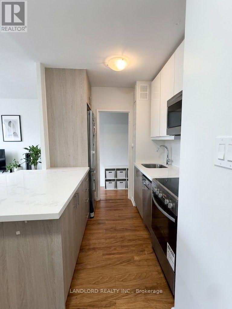 1 - 140 Springhurst Avenue Property Photo 5