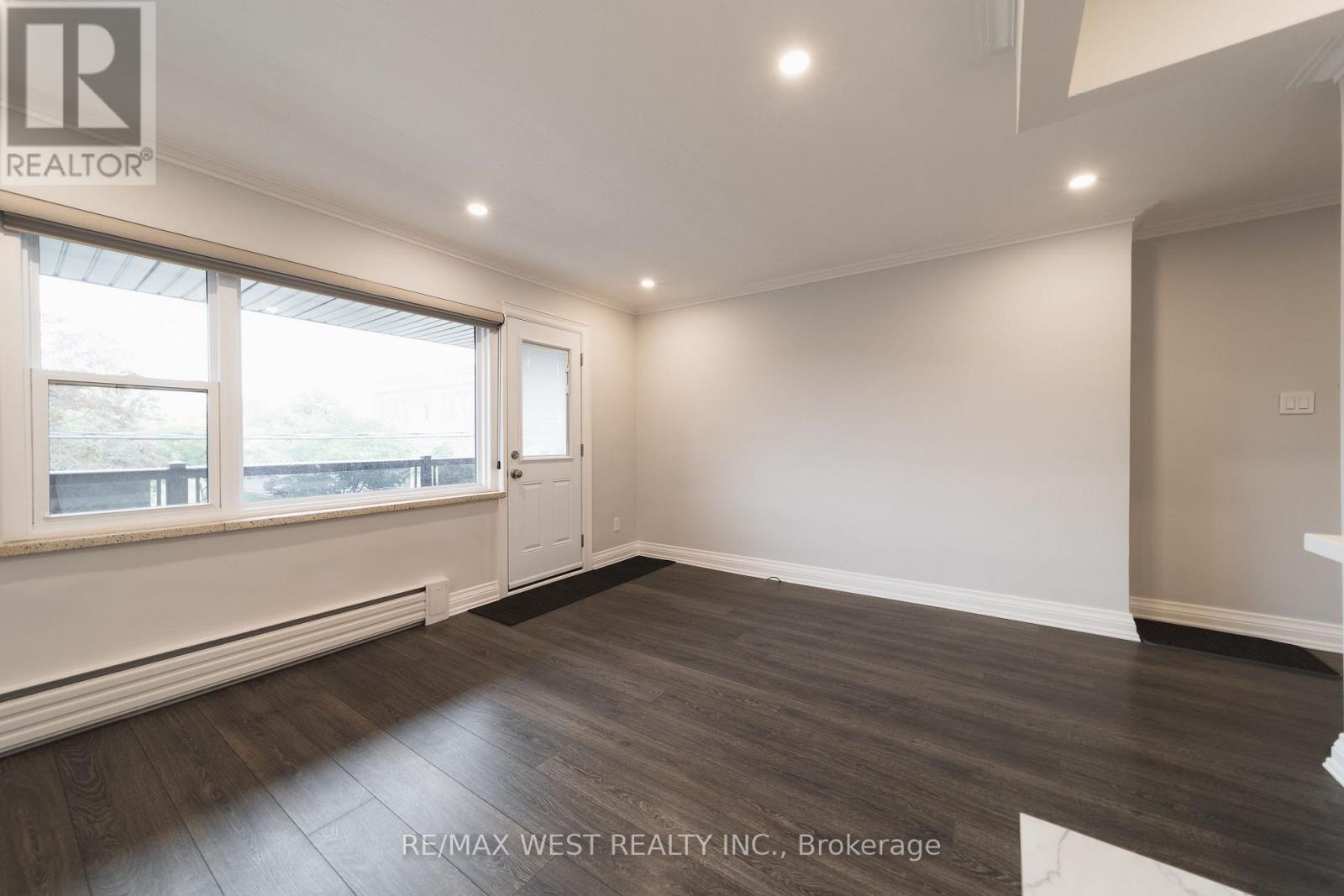 7 - 237 Melrose Street Property Photo 5