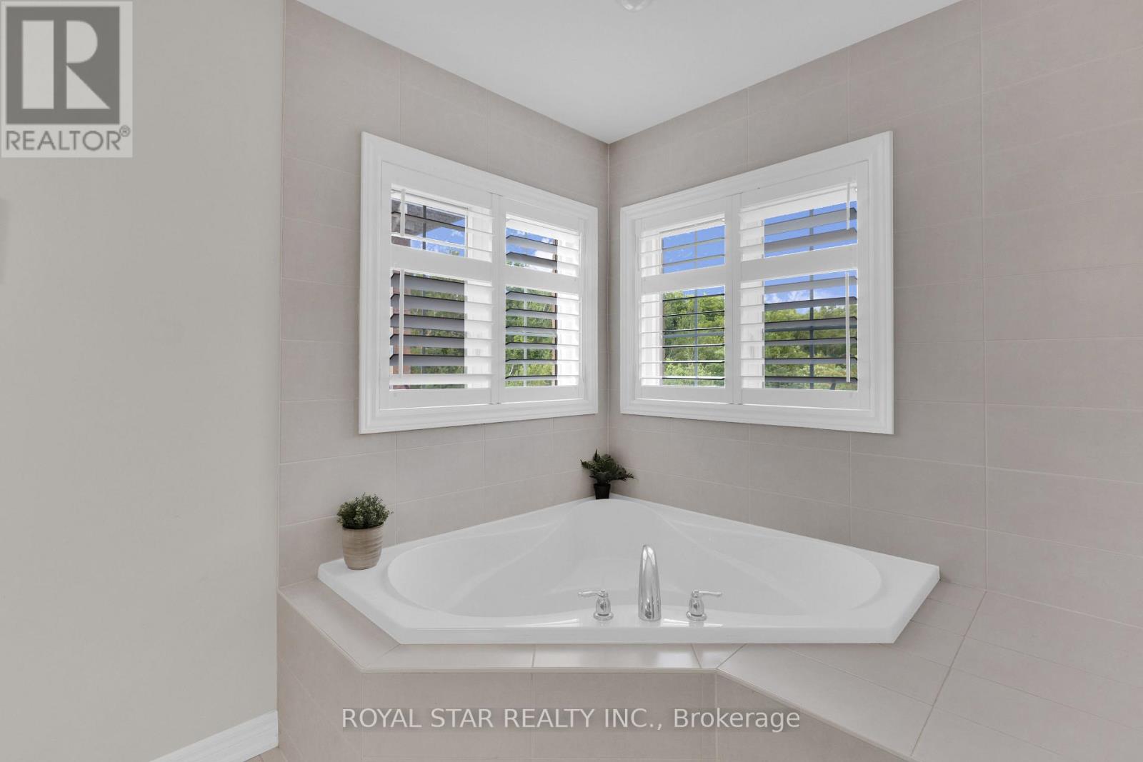 50 Brookwater Crescent Property Photo 30