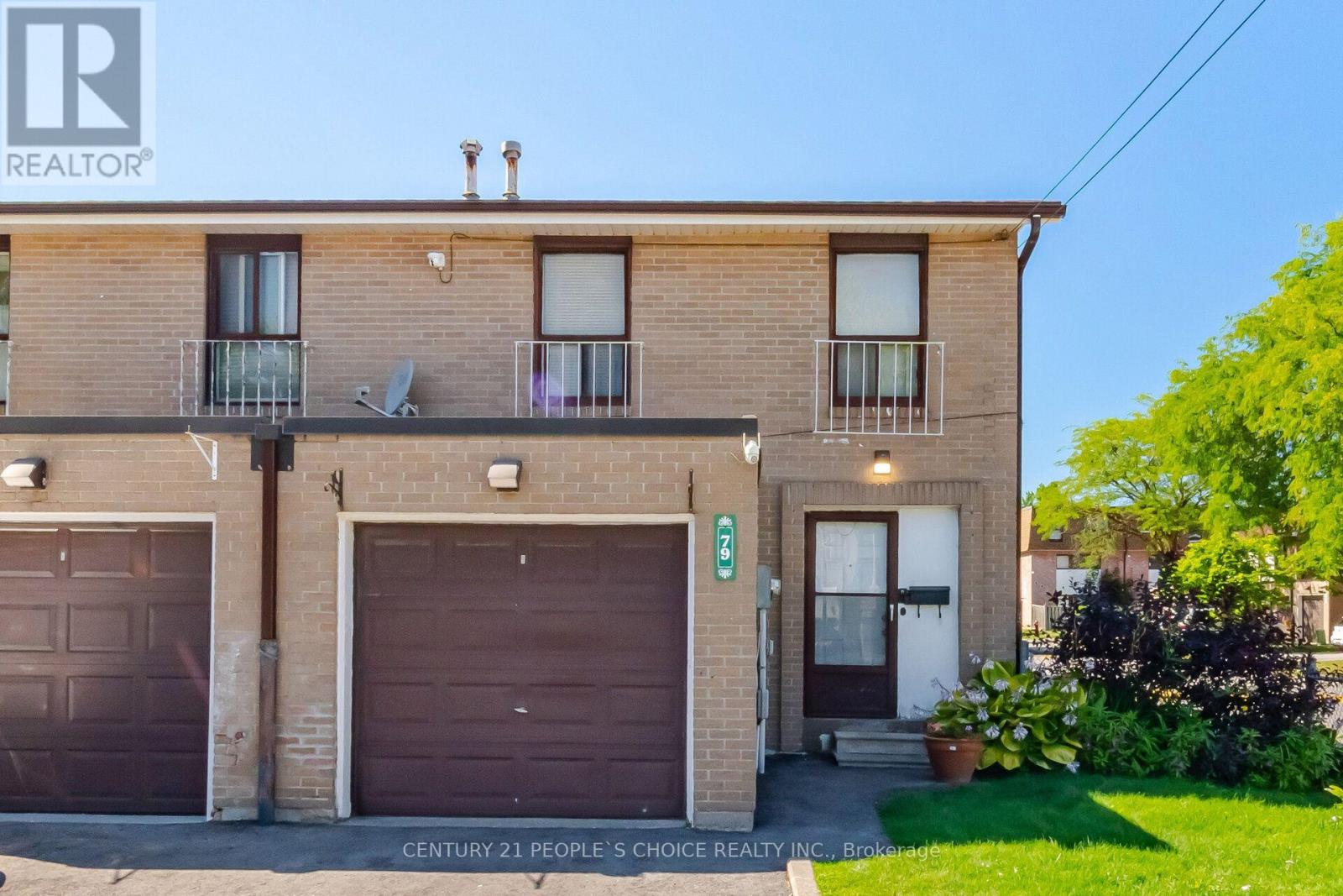 79 Fleetwood Crescent Property Photo 1