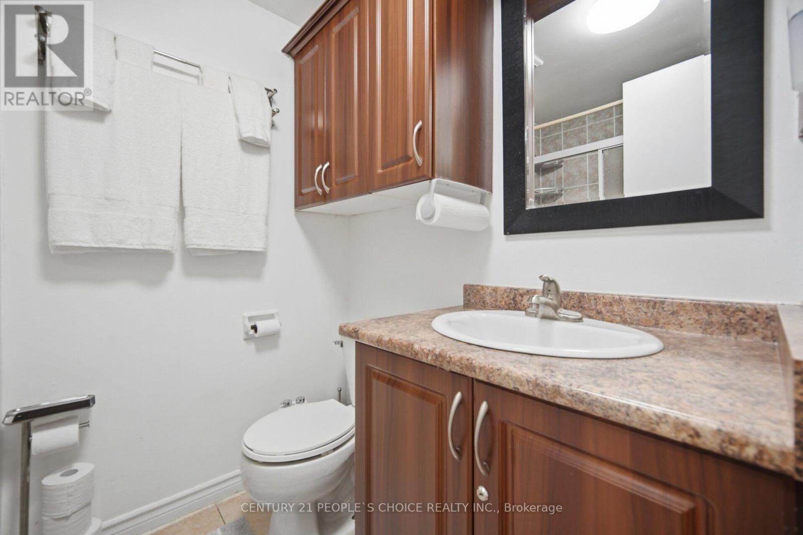 79 Fleetwood Crescent Property Photo 31