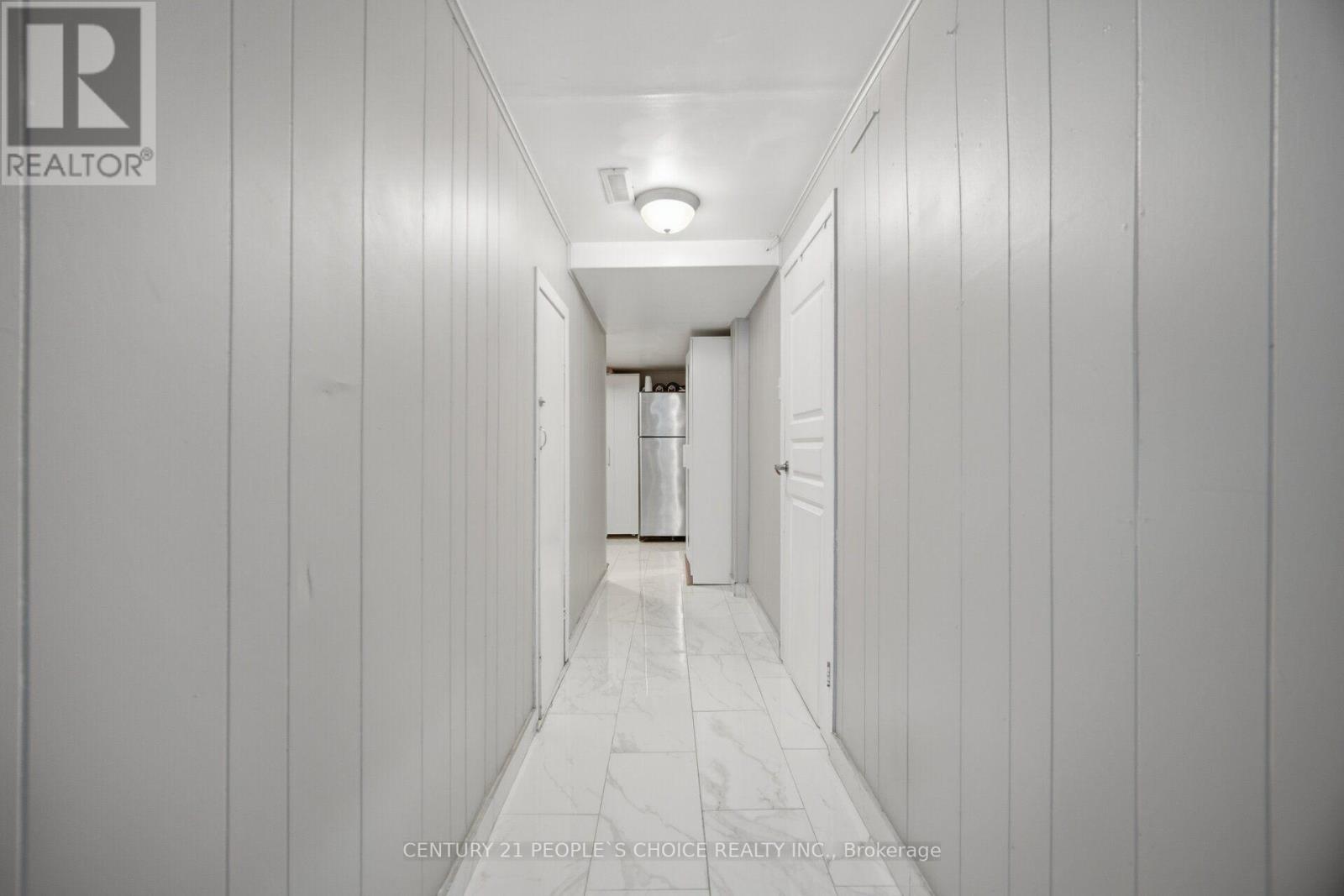 79 Fleetwood Crescent Property Photo 35