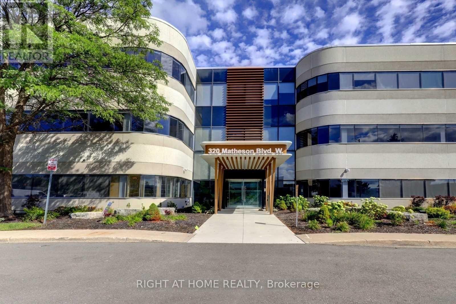 202 - 320 Matheson Boulevard W Property Photo 2