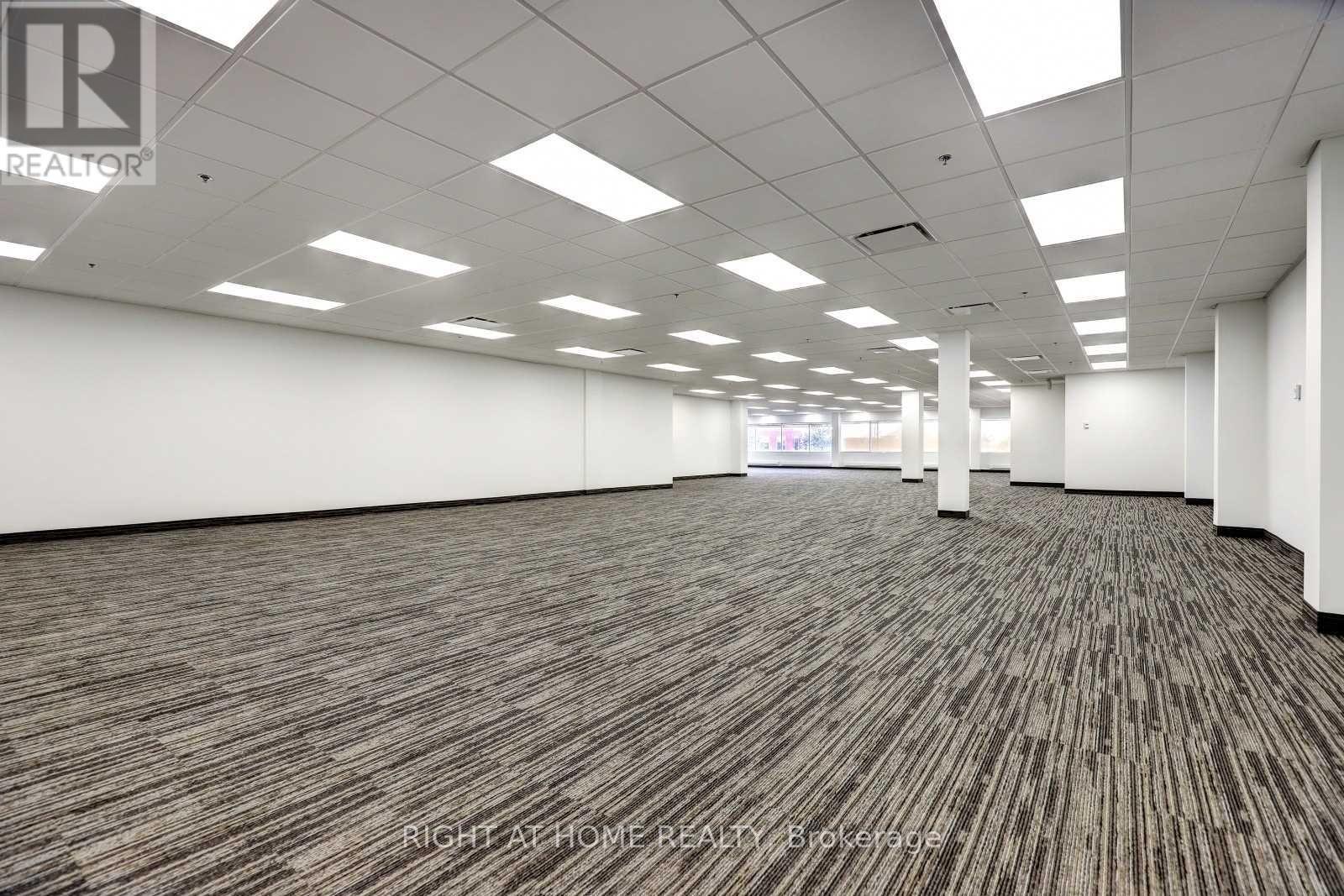 202 - 320 Matheson Boulevard W Property Photo 5
