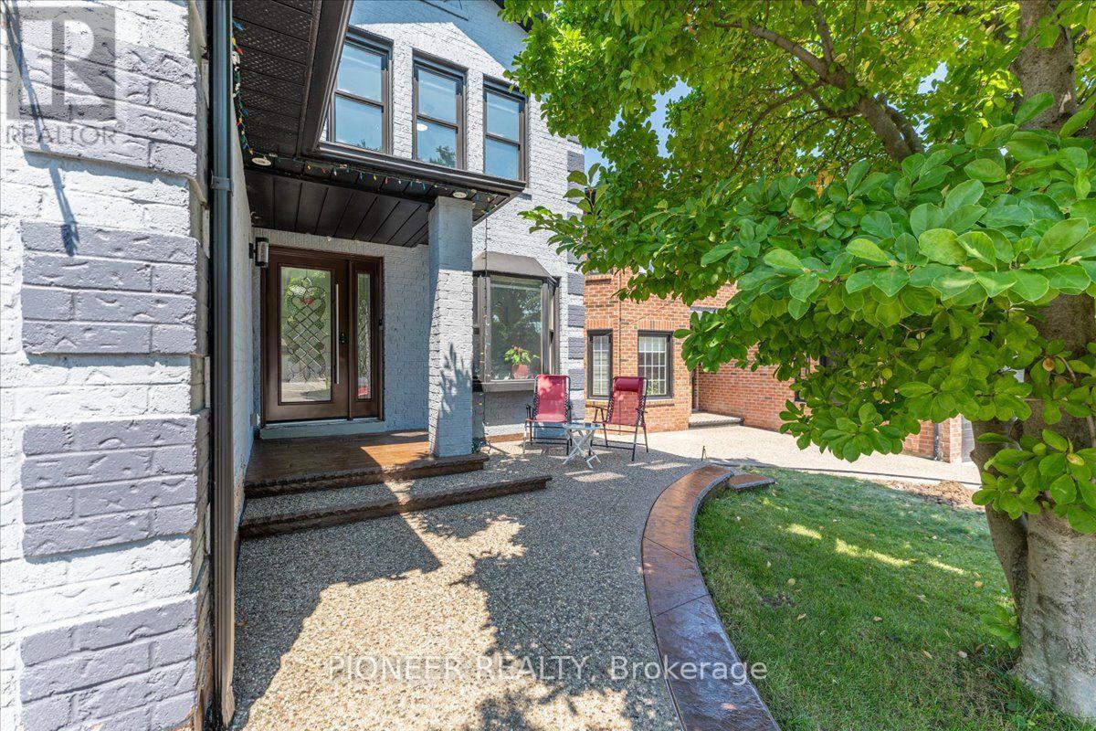 6452 Eastridge Road Property Photo 4