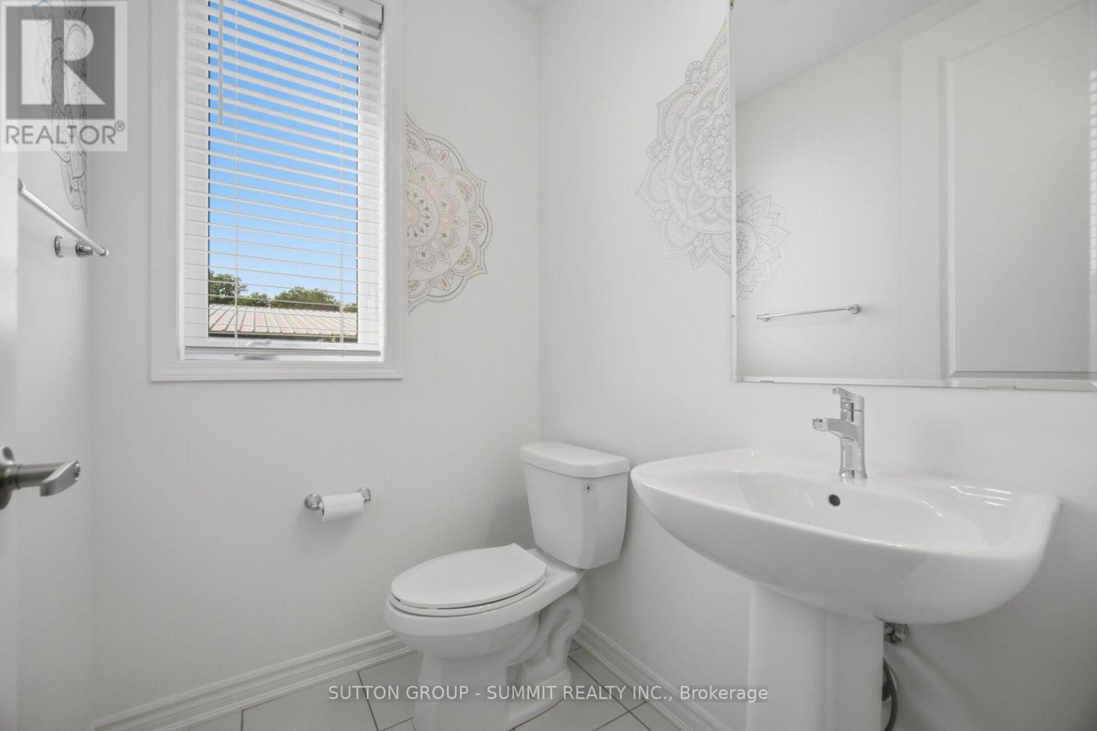 5206 Viola Desmond Drive Property Photo 17