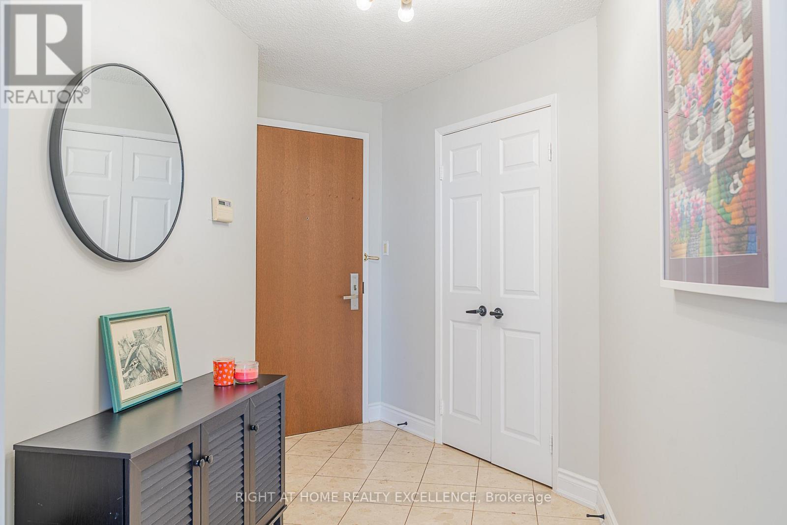 2410 - 45 Kingsbridge Garden Circle Property Photo 7