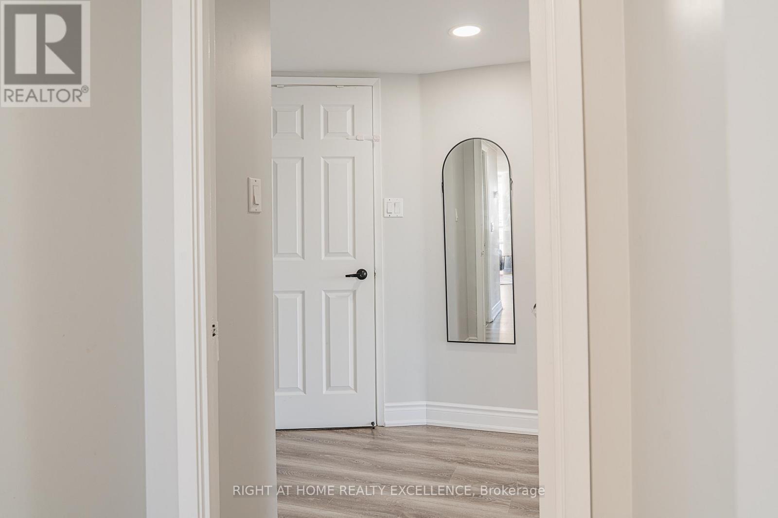 2410 - 45 Kingsbridge Garden Circle Property Photo 26