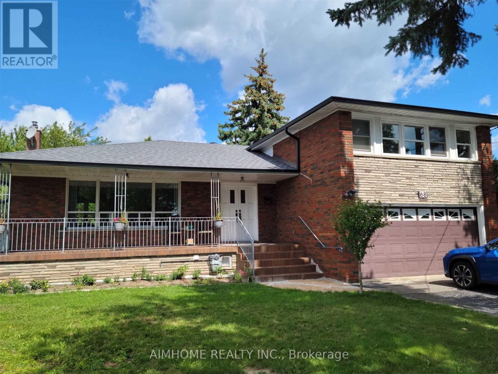 #1 - 68 Claver Avenue S Property Photo 1
