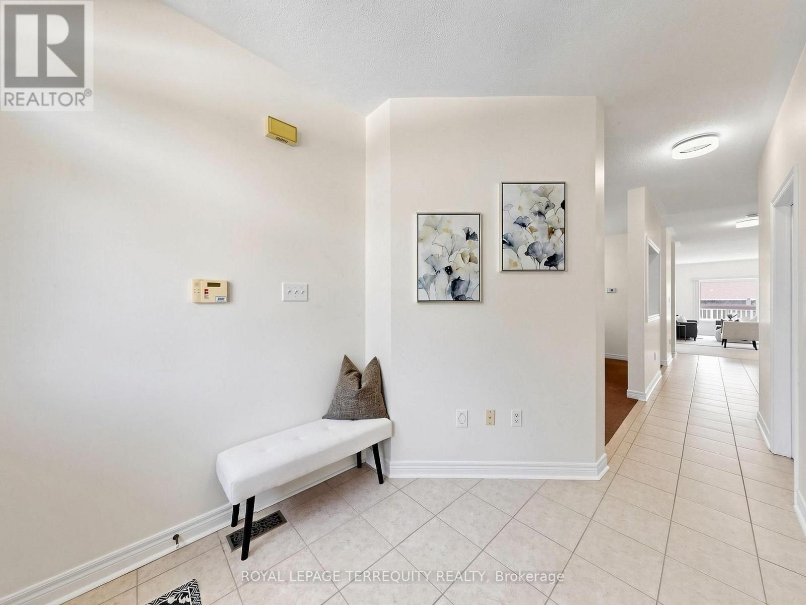 19 Johnson Crescent Property Photo 8