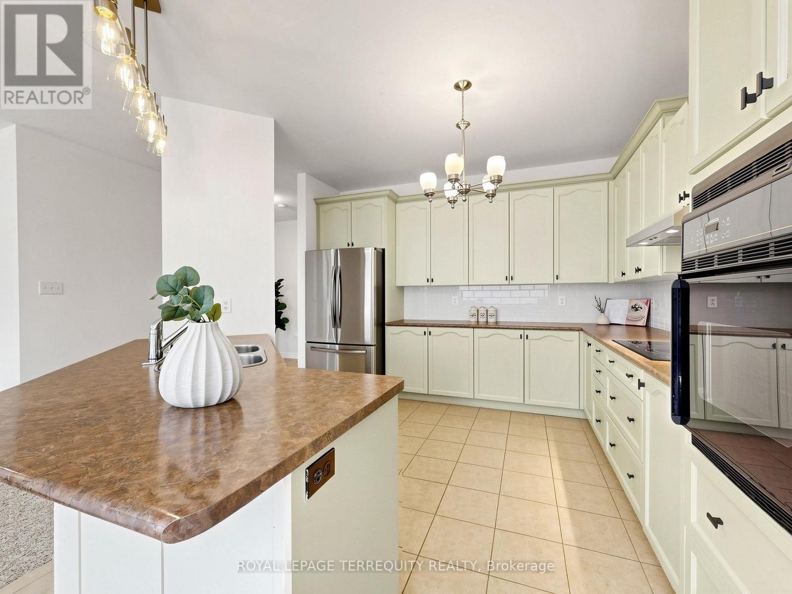 19 Johnson Crescent Property Photo 19