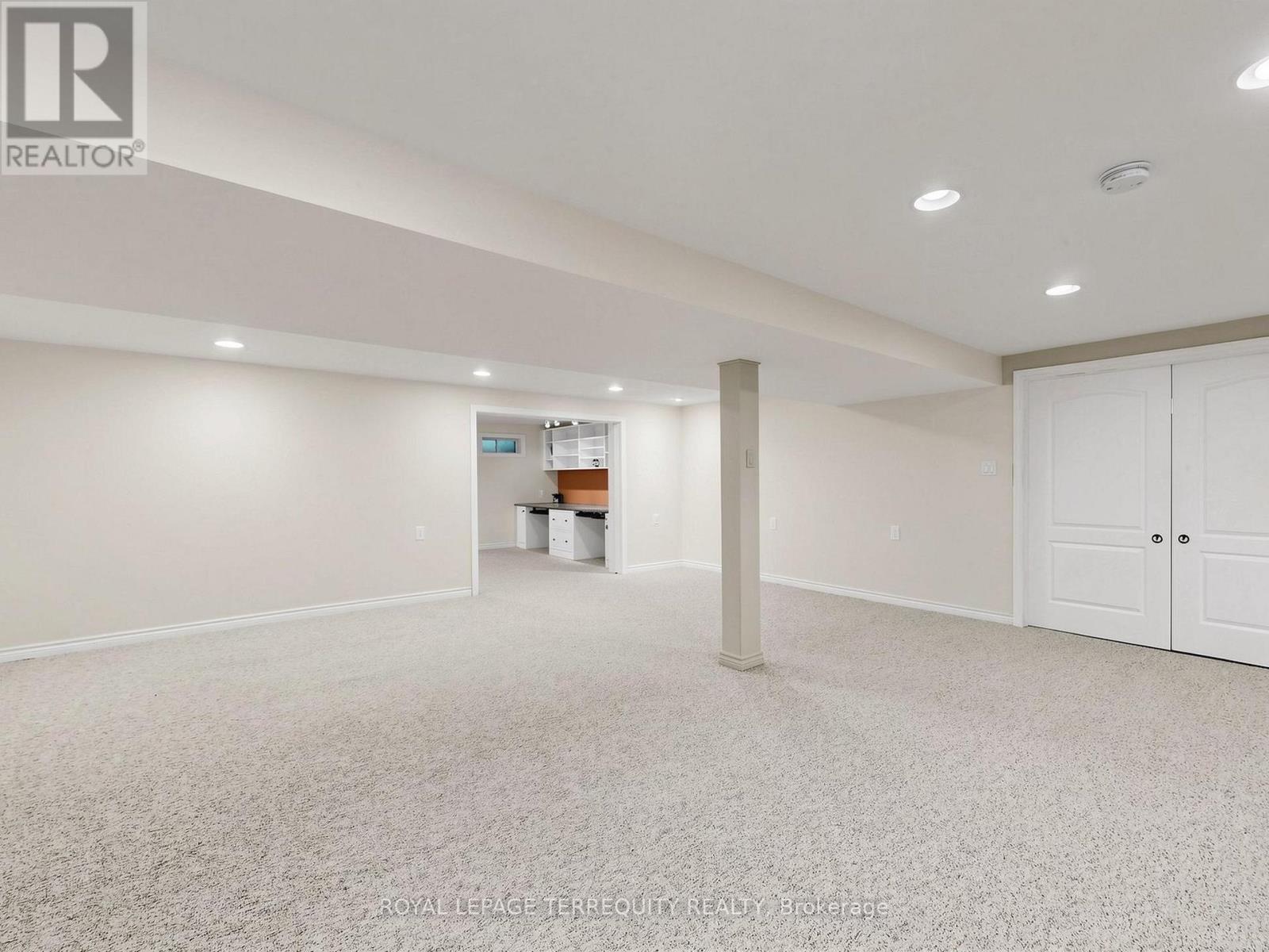 19 Johnson Crescent Property Photo 37