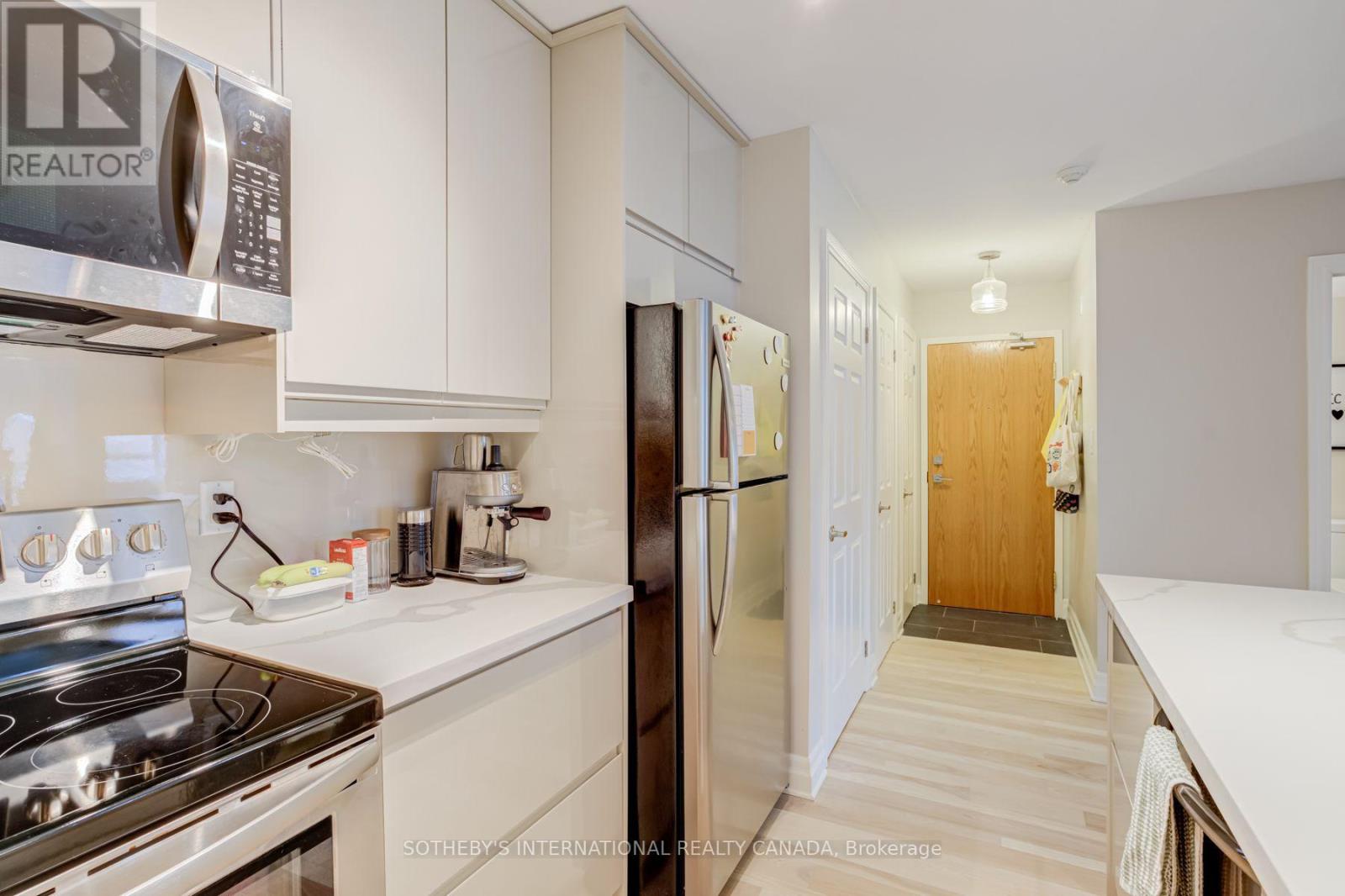 301 - 3069 Lakeshore Boulevard Property Photo 10