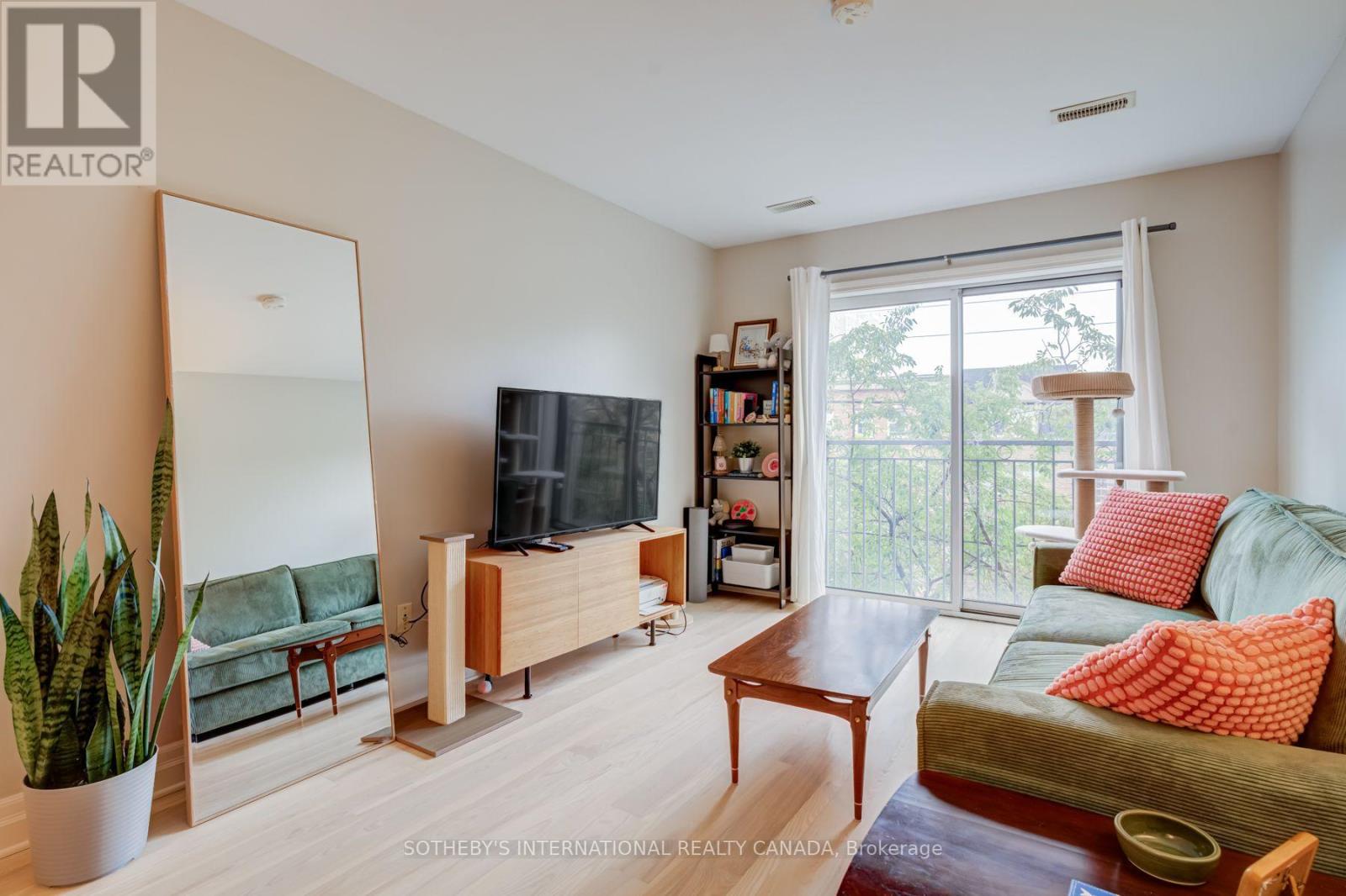 301 - 3069 Lakeshore Boulevard Property Photo 15