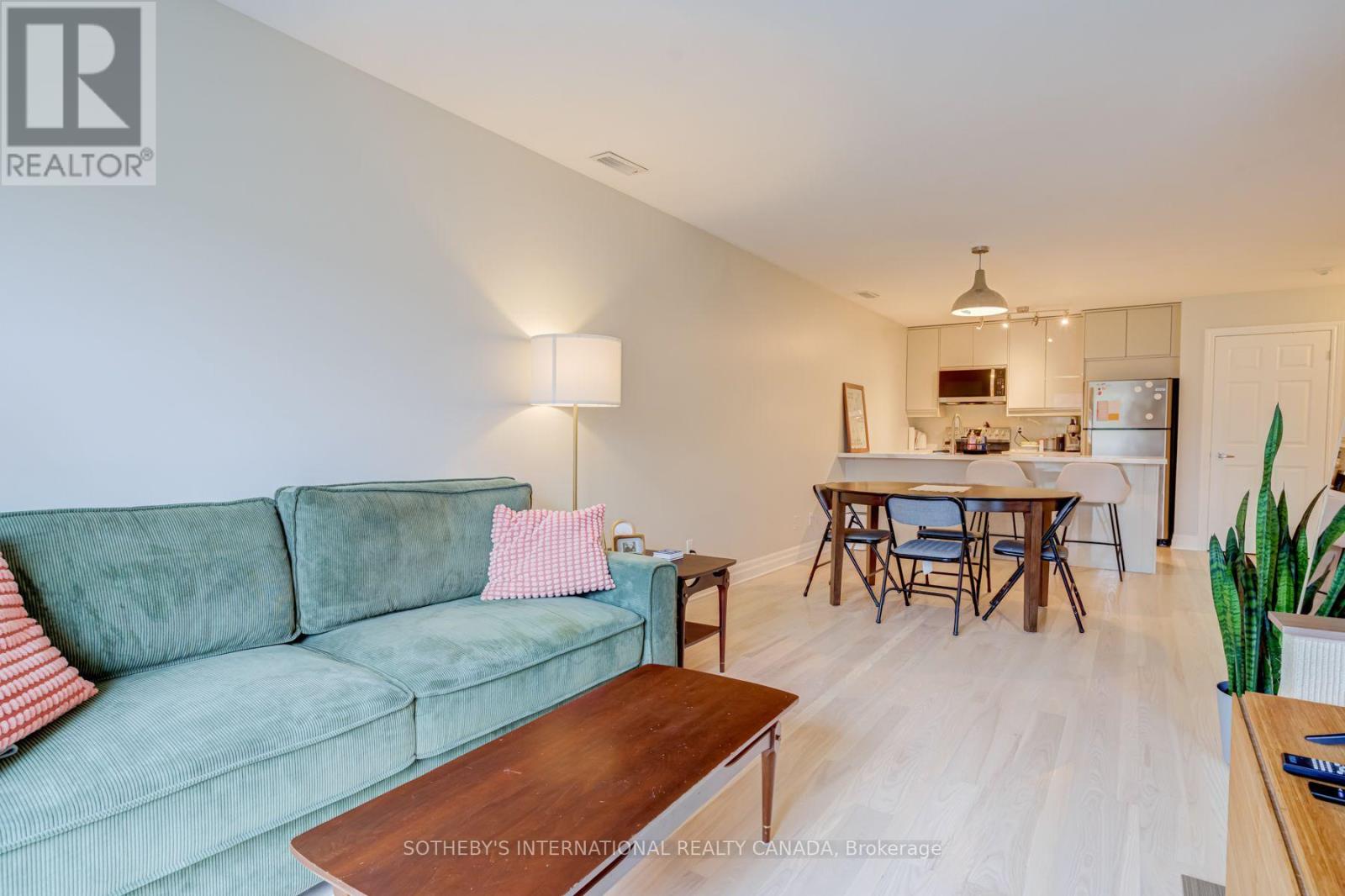 301 - 3069 Lakeshore Boulevard Property Photo 16