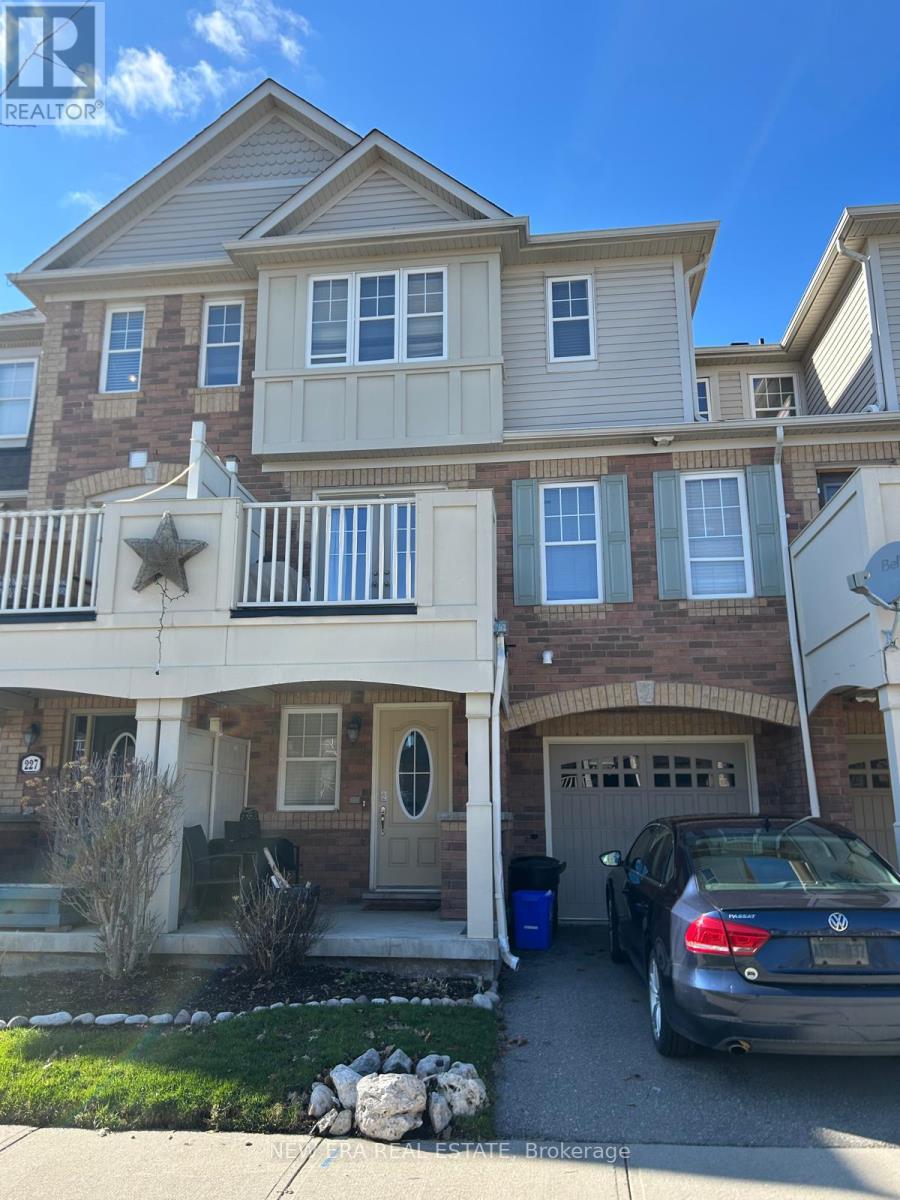 225 SCHREYER CRESCENT