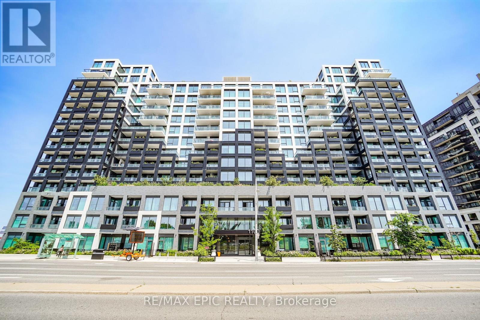 928 - 1100 Sheppard Street W Photo de la propriété 1