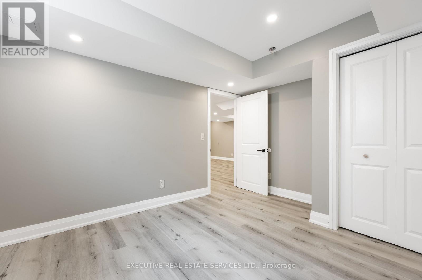 61 Truro Circle N Property Photo 19