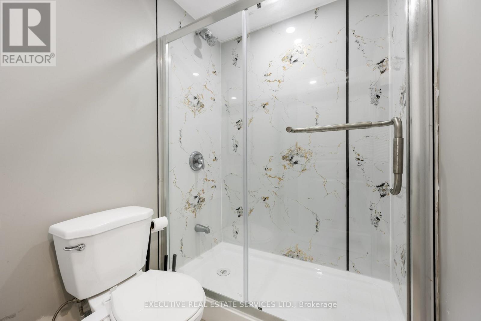 61 Truro Circle N Property Photo 23