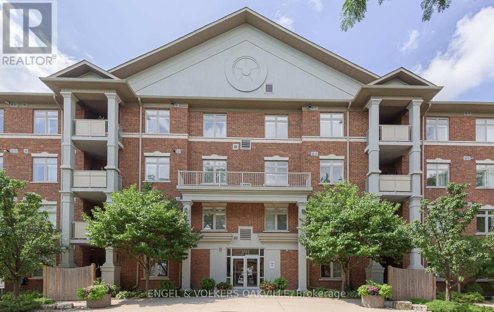 404 - 391 PLAINS ROAD E