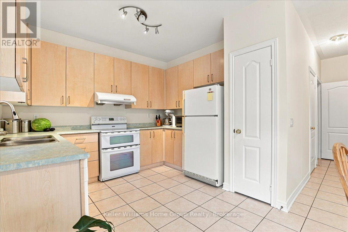 12 Thorndale Road Property Photo 11