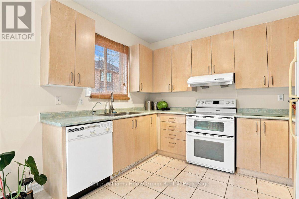 12 Thorndale Road Property Photo 13