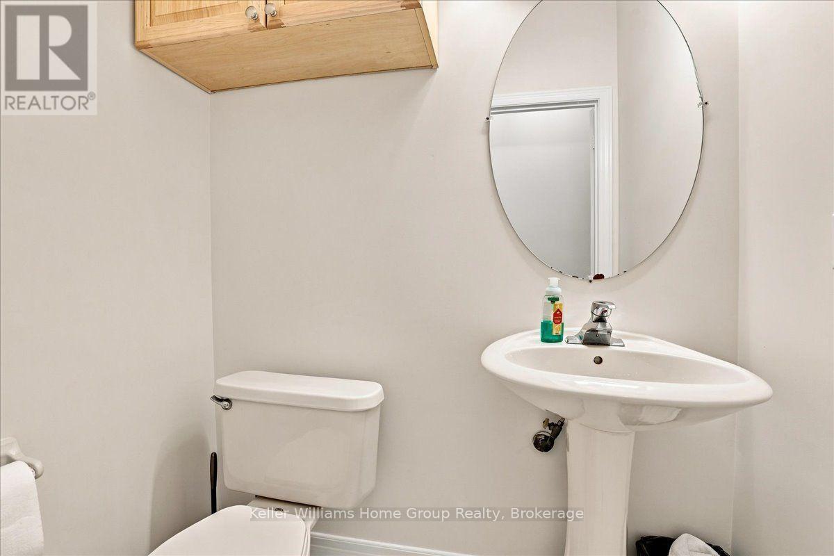 12 Thorndale Road Property Photo 15