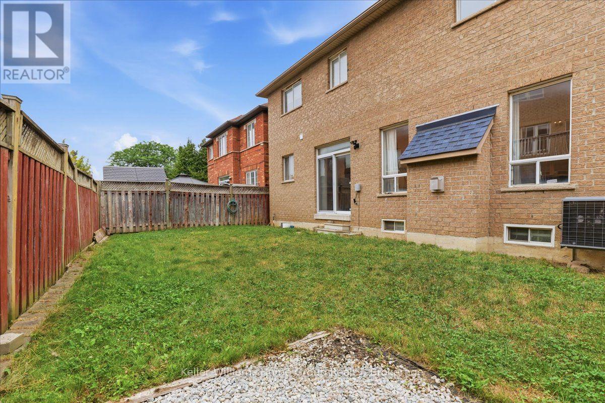 12 Thorndale Road Property Photo 30
