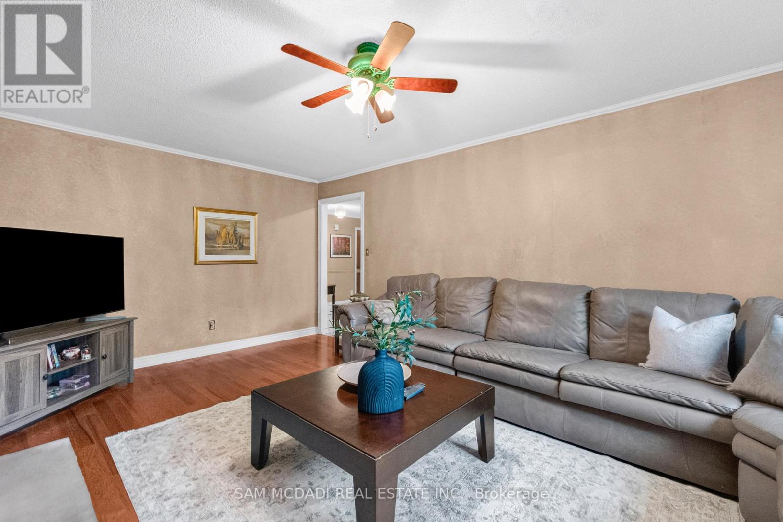 1077 Saginaw Crescent Property Photo 10