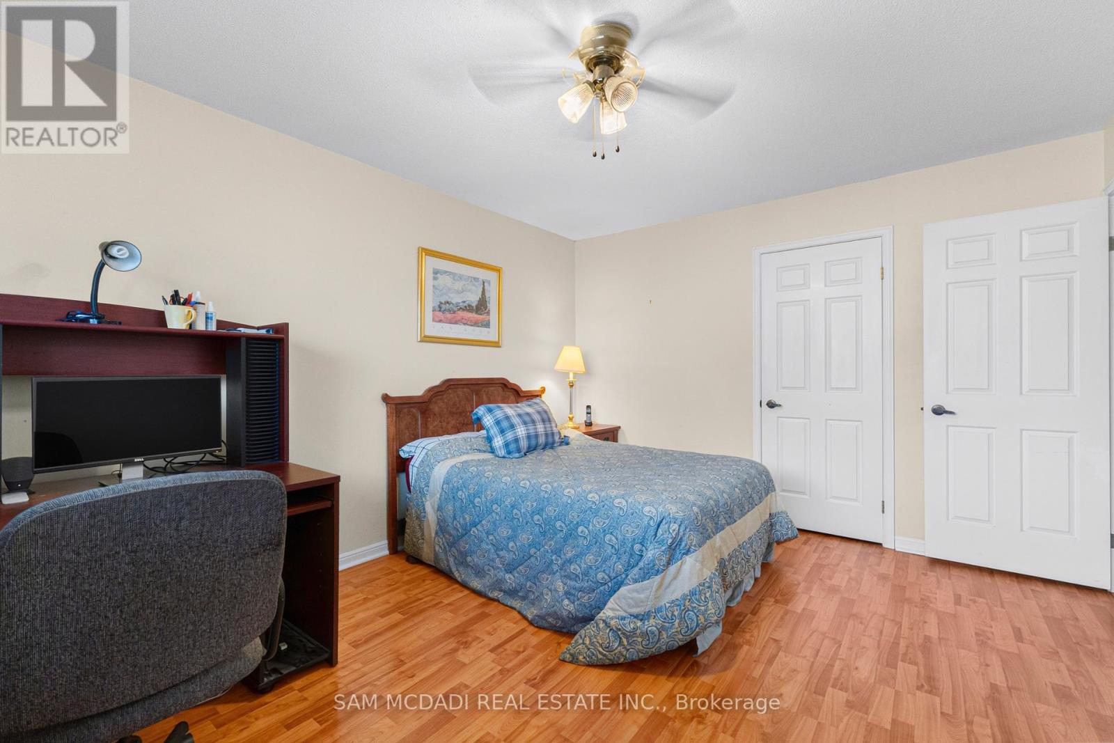 1077 Saginaw Crescent Property Photo 28