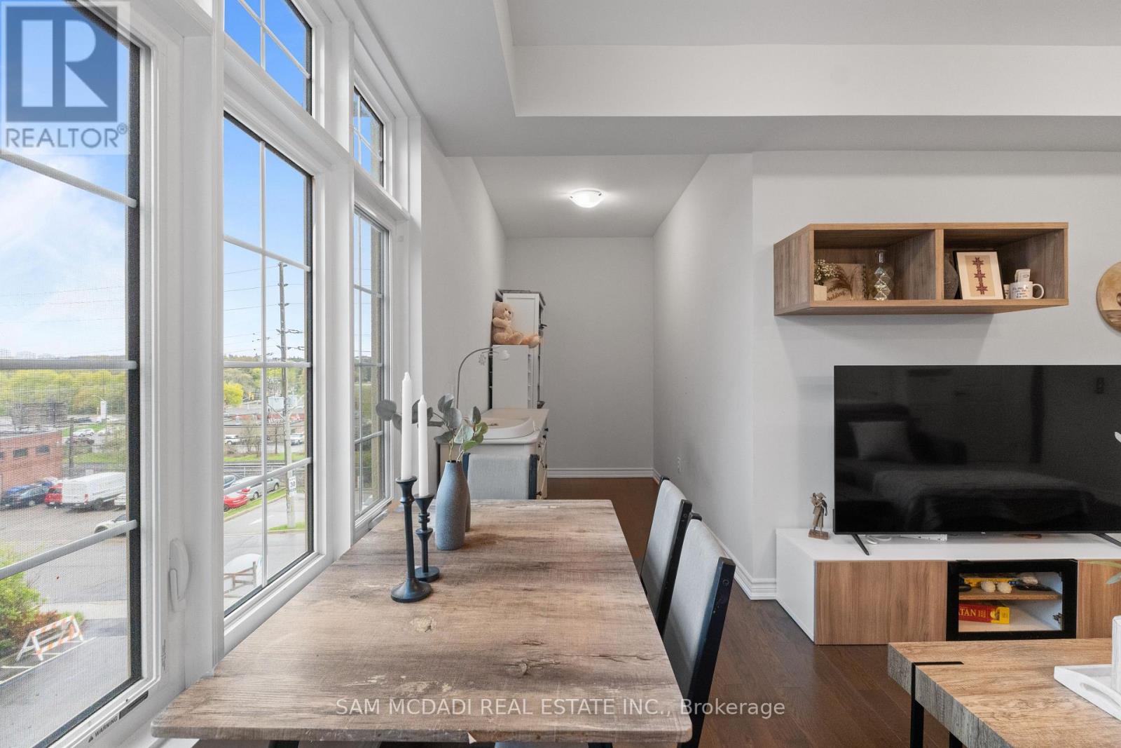 308 - 215 Broadway Street Property Photo 8