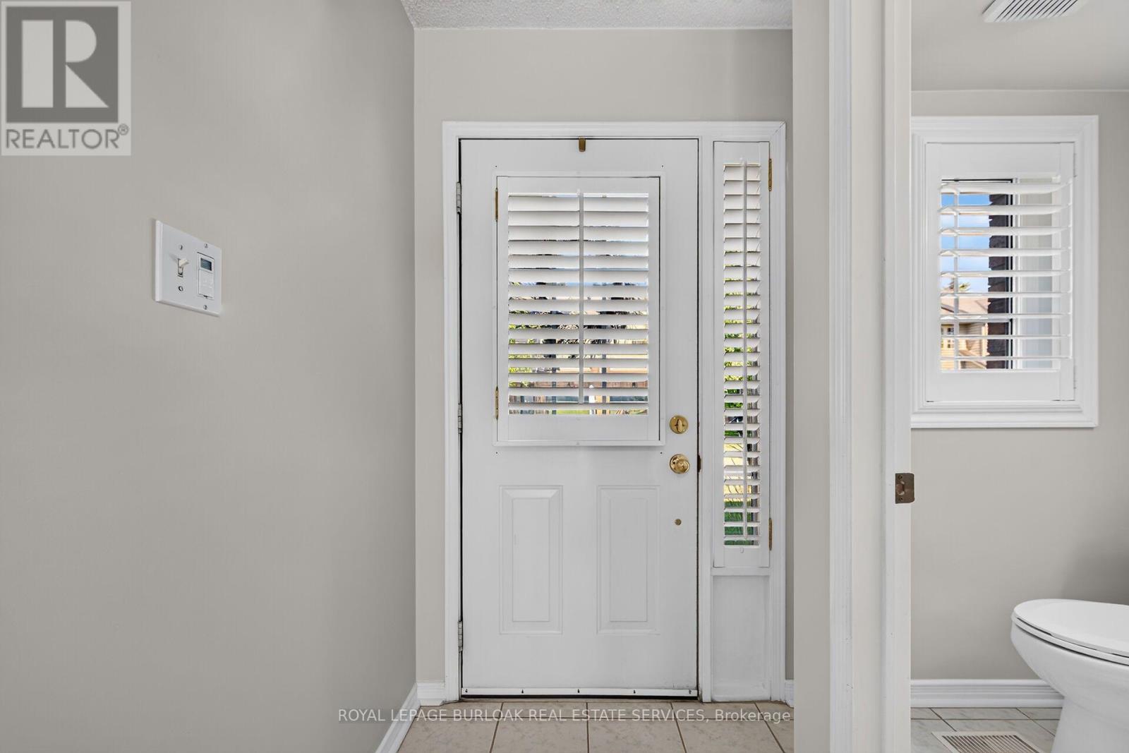 72 - 3333 New Street Property Photo 5
