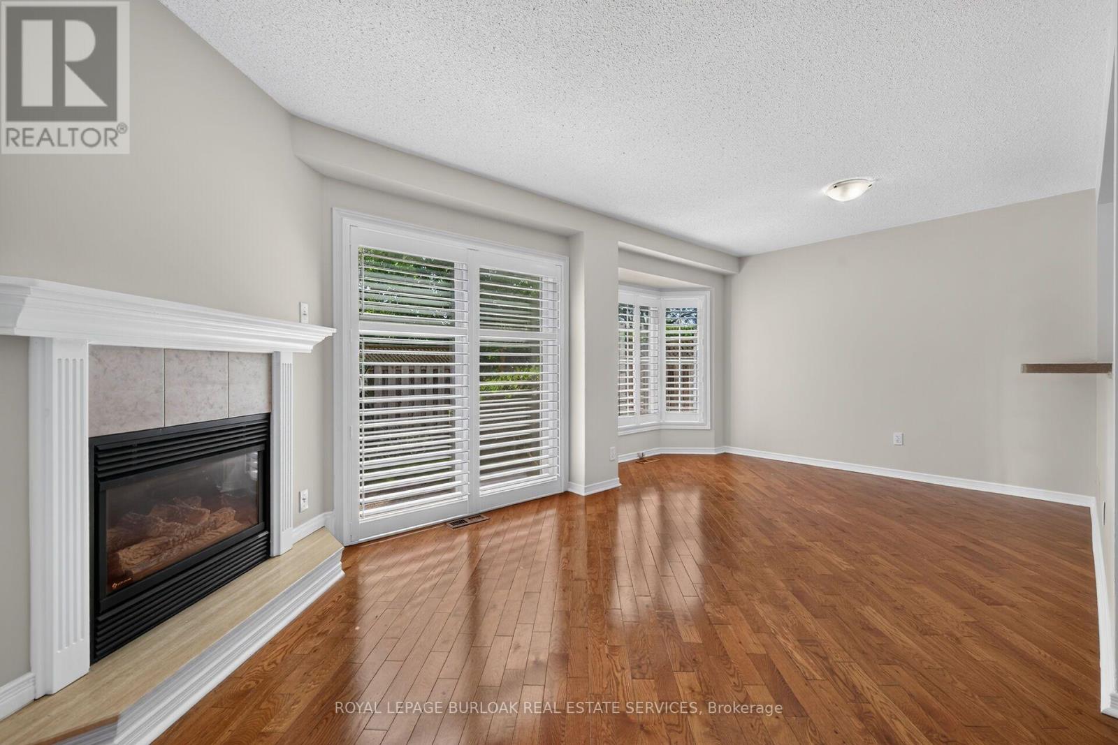 72 - 3333 New Street Property Photo 9