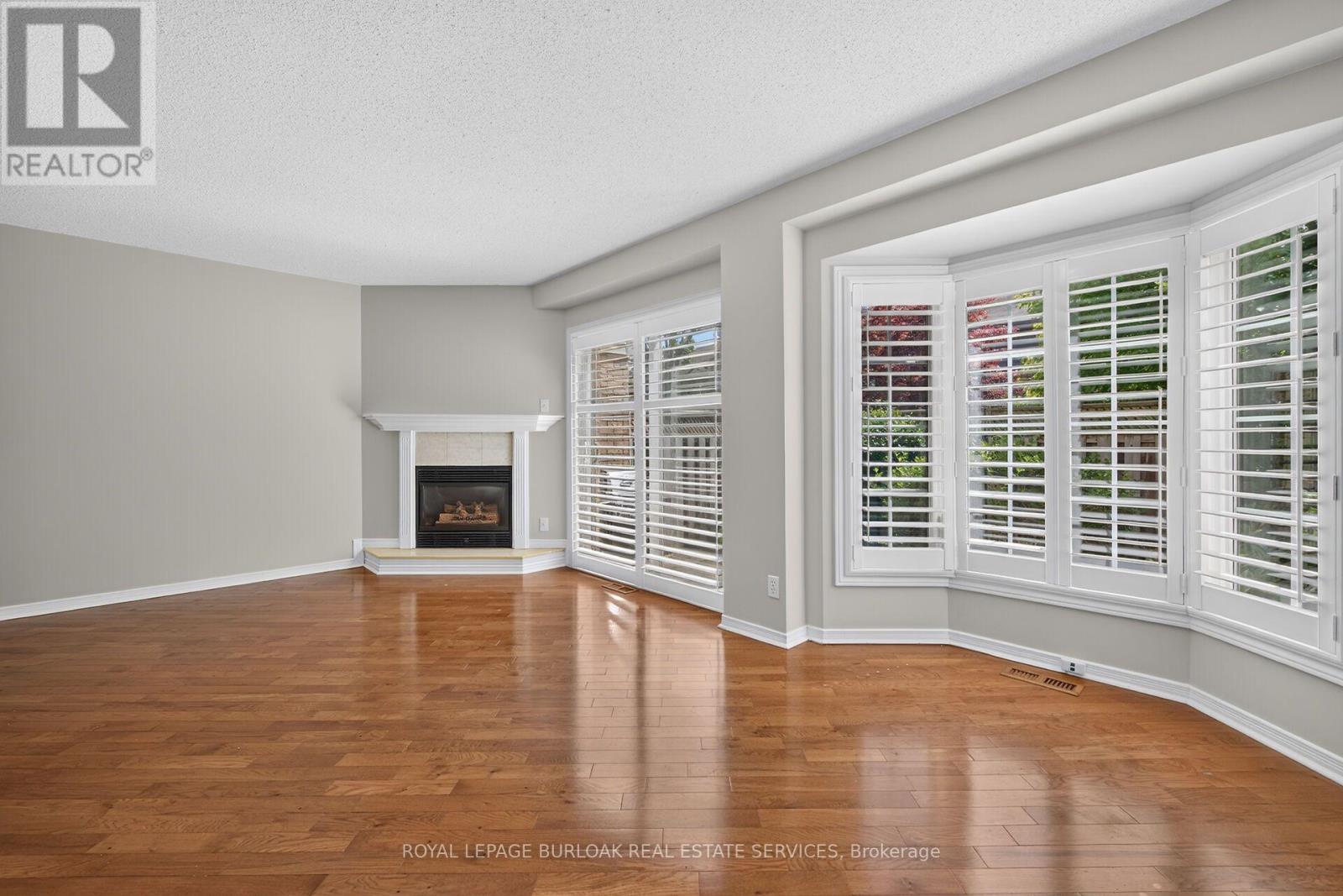72 - 3333 New Street Property Photo 14