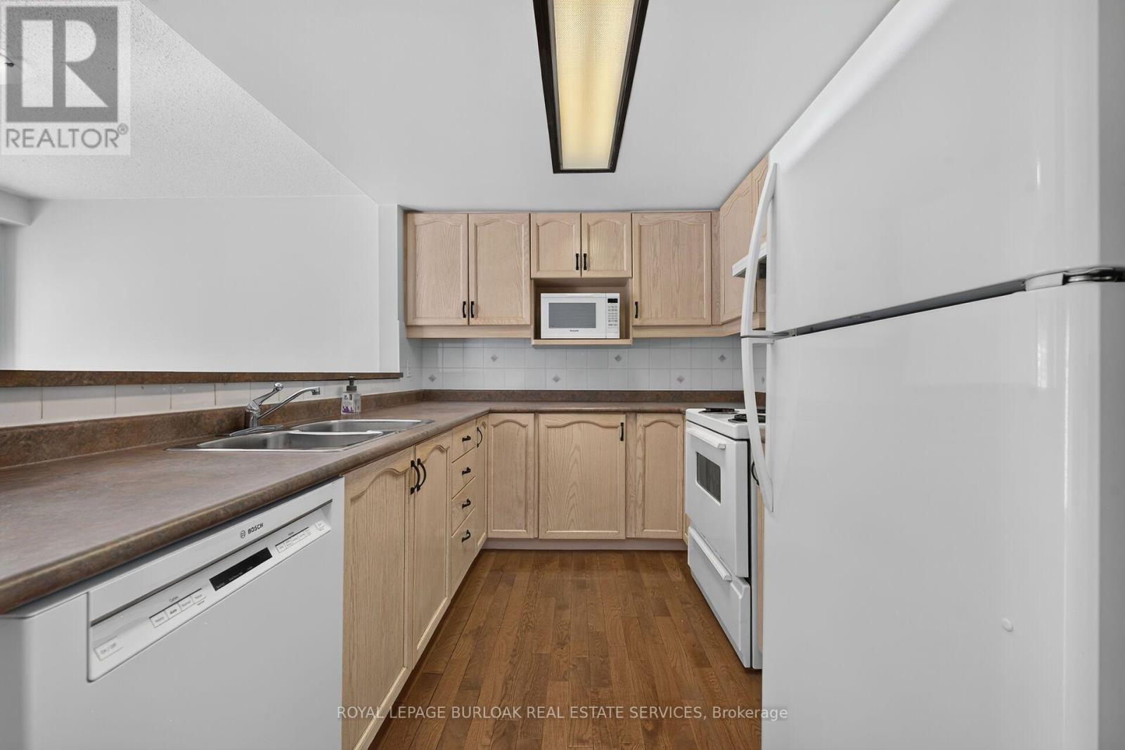 72 - 3333 New Street Property Photo 20