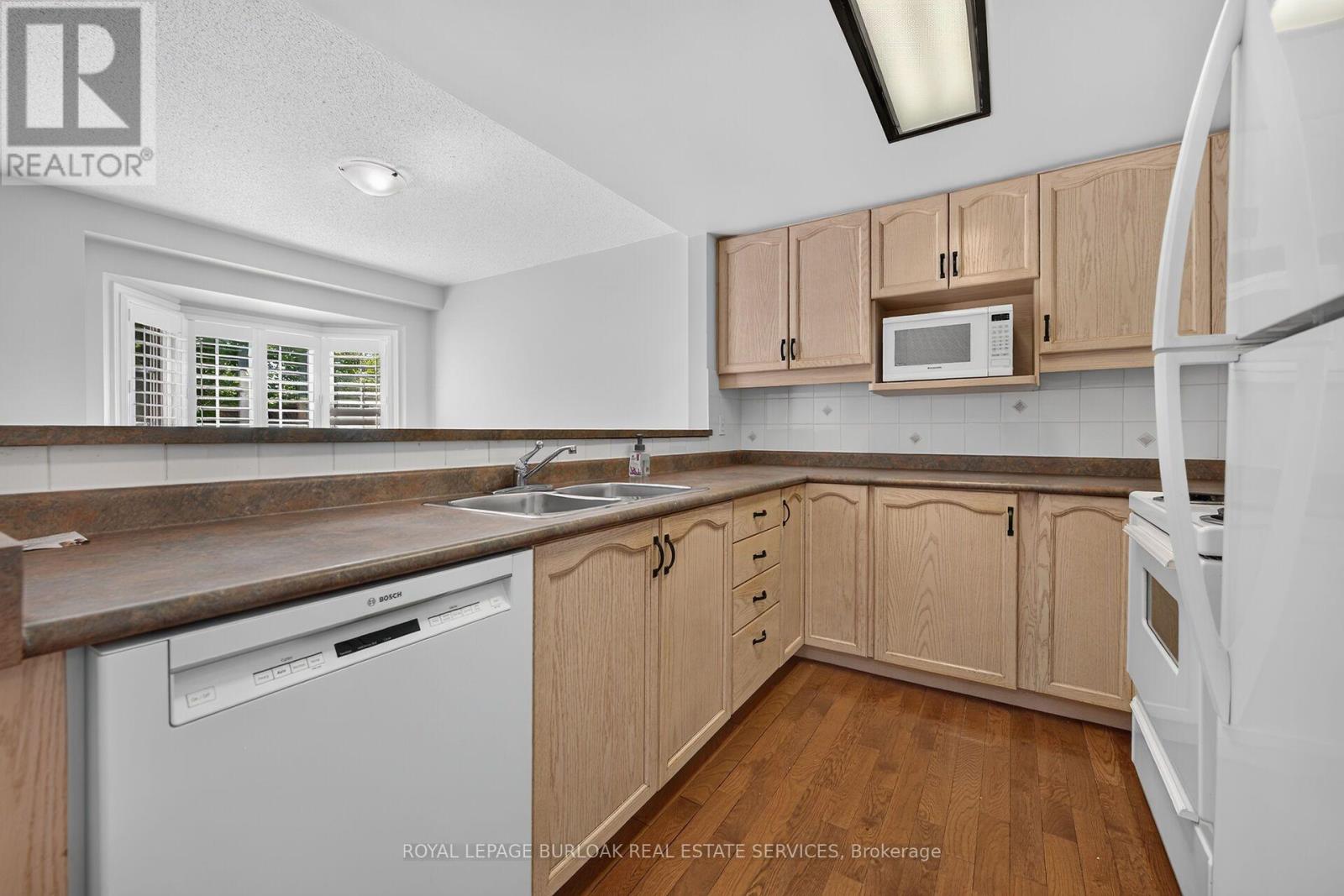 72 - 3333 New Street Property Photo 21