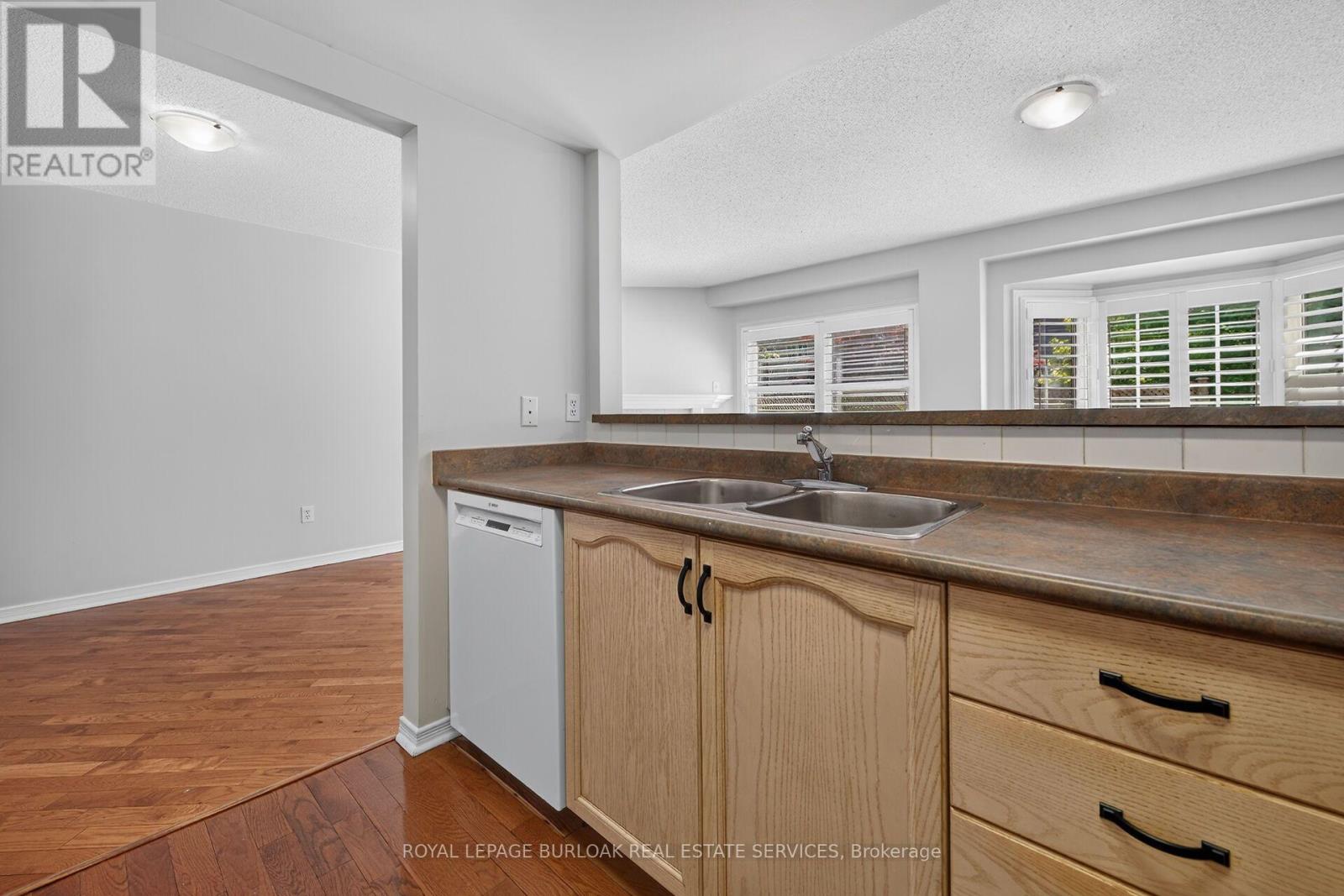 72 - 3333 New Street Property Photo 22