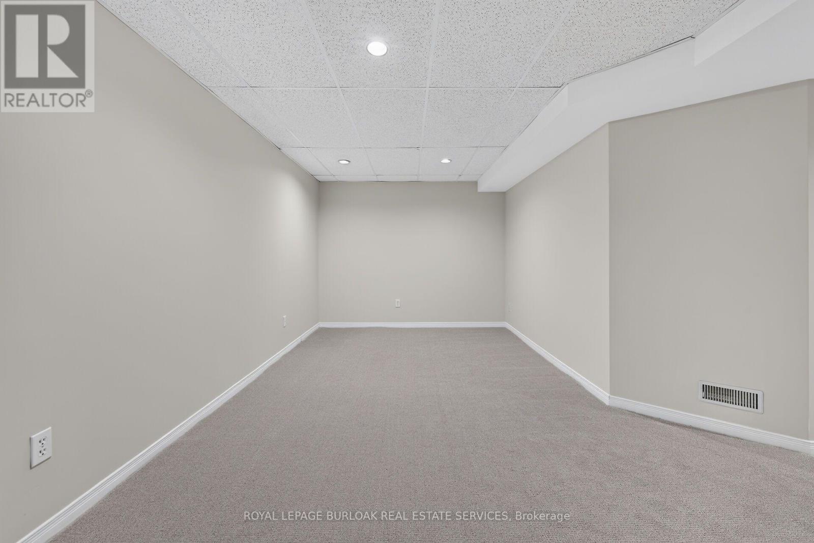 72 - 3333 New Street Property Photo 41