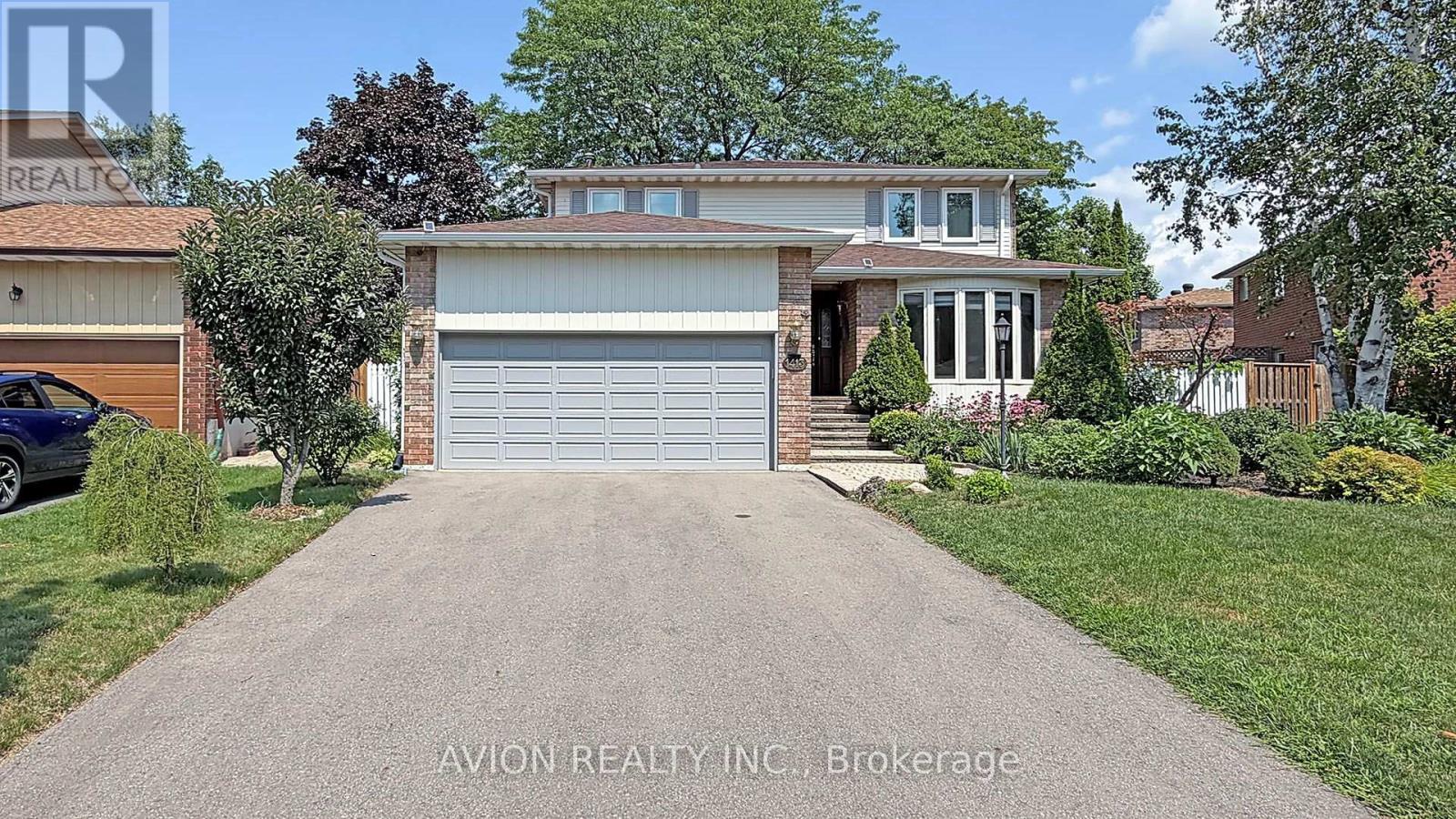 1413 Harmsworth Square Property Photo 1