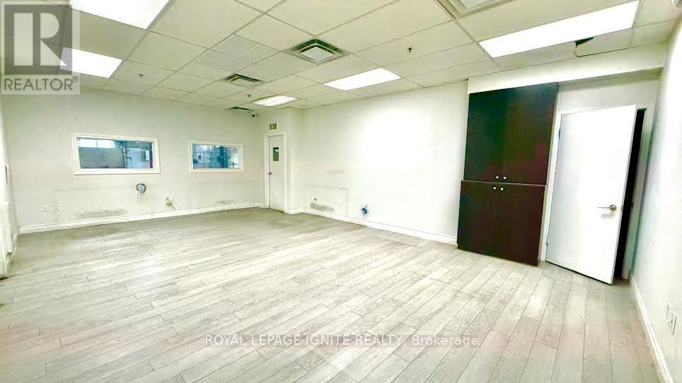 1b - 5 Racine Road Property Photo 5
