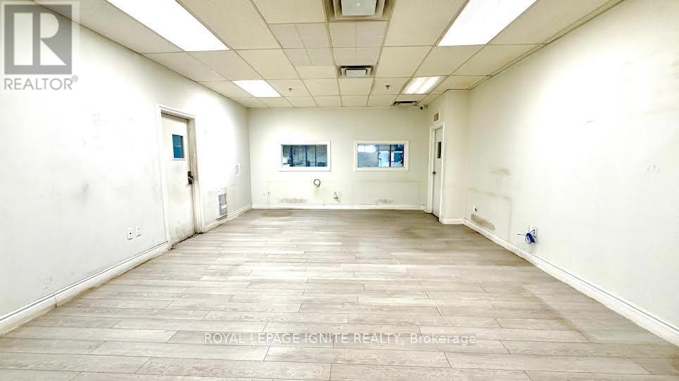 1b - 5 Racine Road Property Photo 8