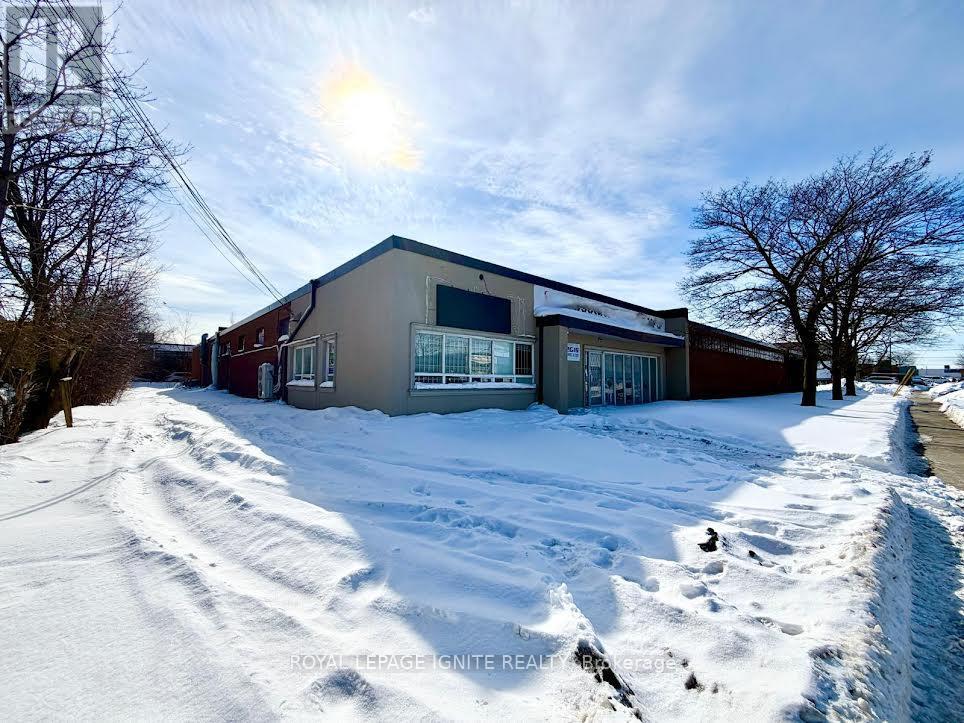 1b - 5 Racine Road Property Photo 41