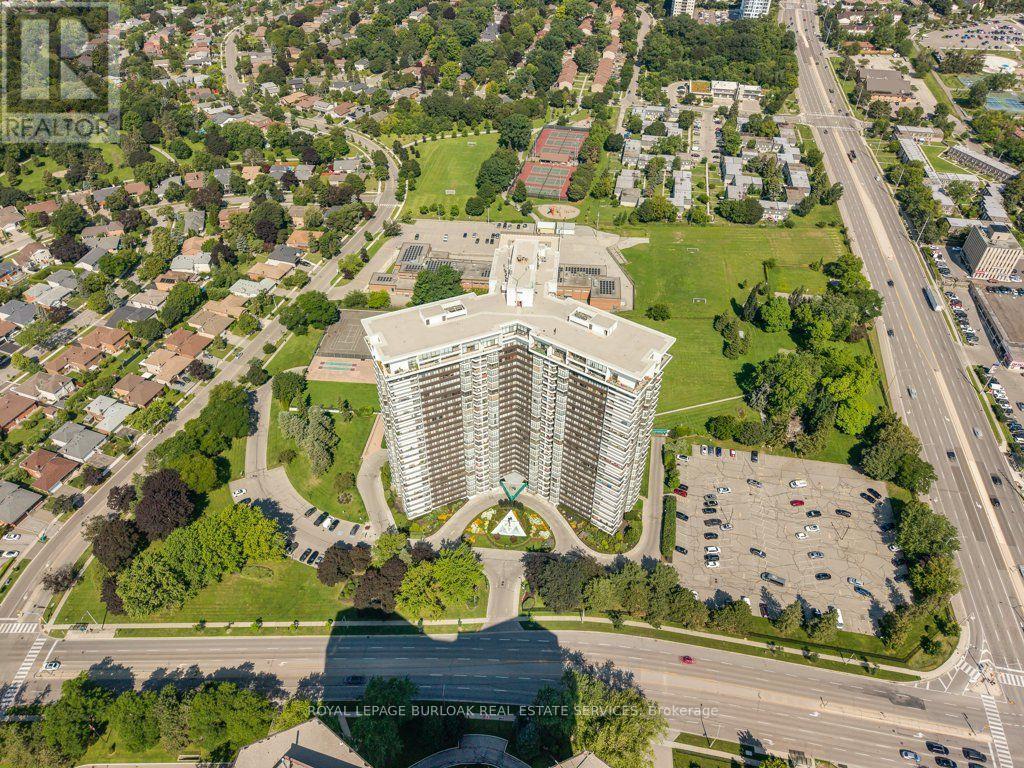 718 - 1333 Bloor Street Property Photo 2