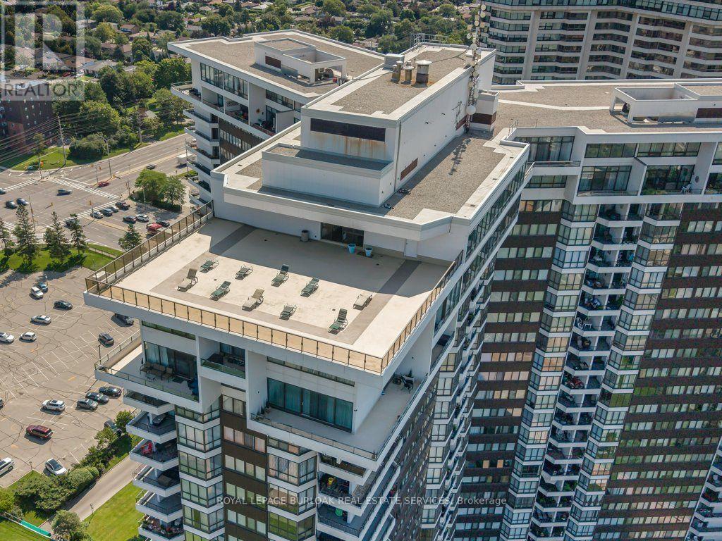718 - 1333 Bloor Street Property Photo 3