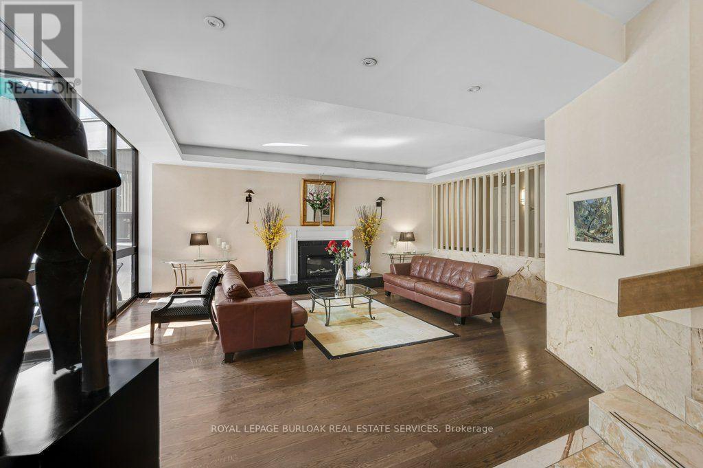 718 - 1333 Bloor Street Property Photo 4