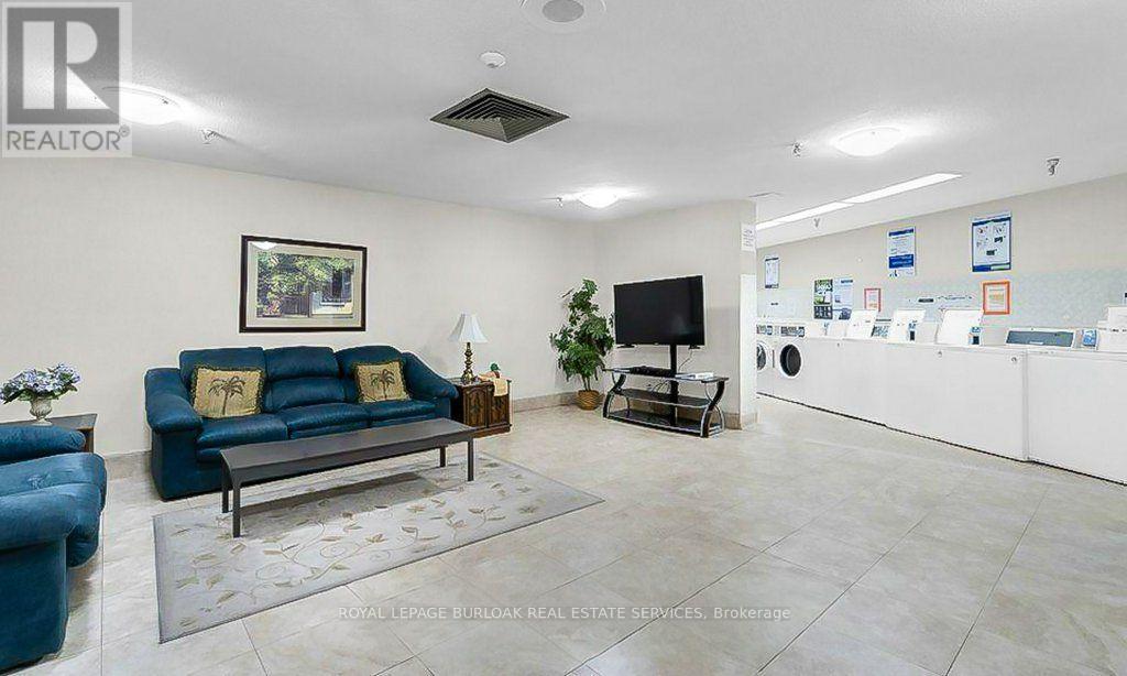 718 - 1333 Bloor Street Property Photo 26