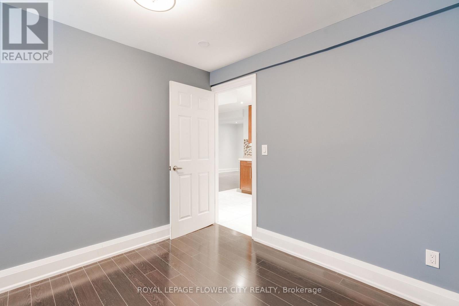 5674 WHITEHORN AVENUE E Property Photo 1
