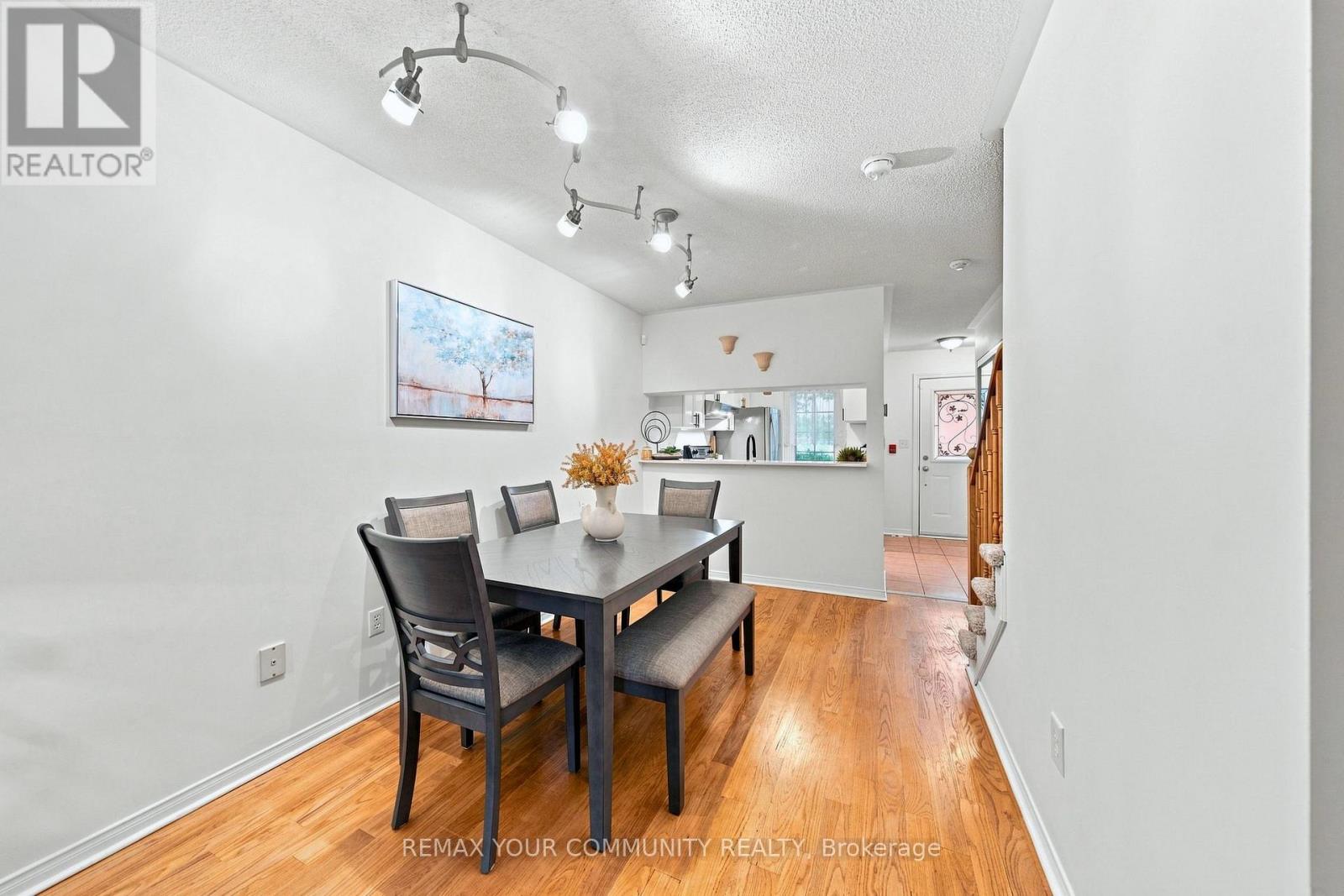 11 - 210 Manitoba Street Property Photo 7